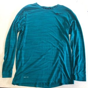 men’s dry fit Nike long sleeve